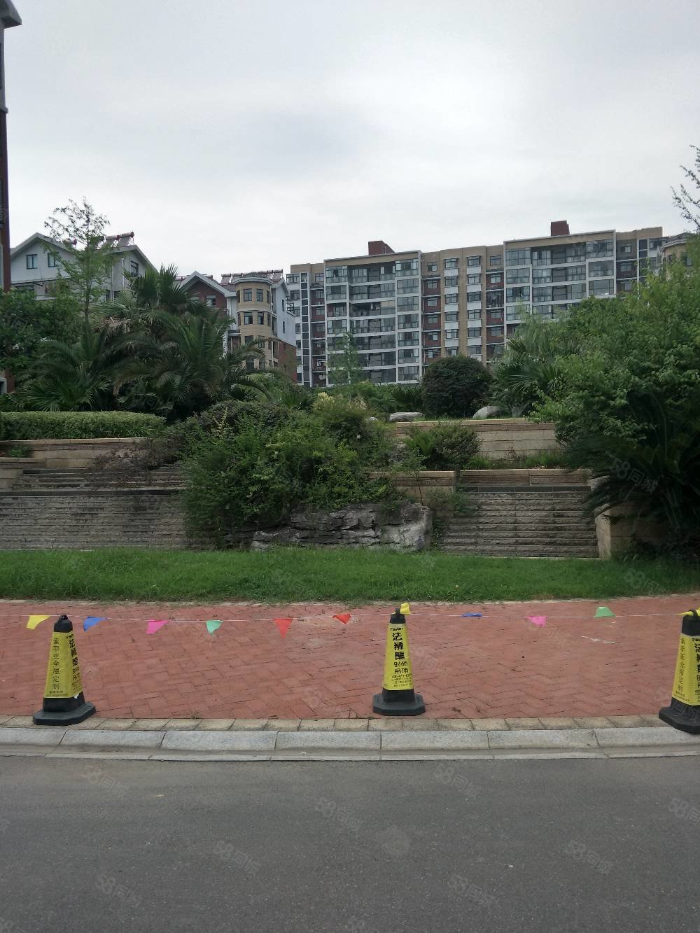 凤鸣花园(二期)2室2厅1卫86.93㎡南88万