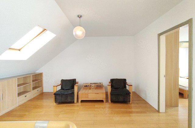 森海豪庭4室2厅194㎡149万二手房图片