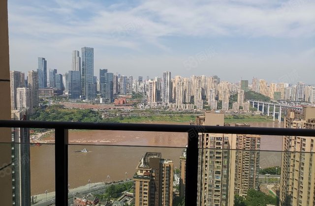 长嘉汇四期 清水两房带书房 业主安心出售 小区醉便宜