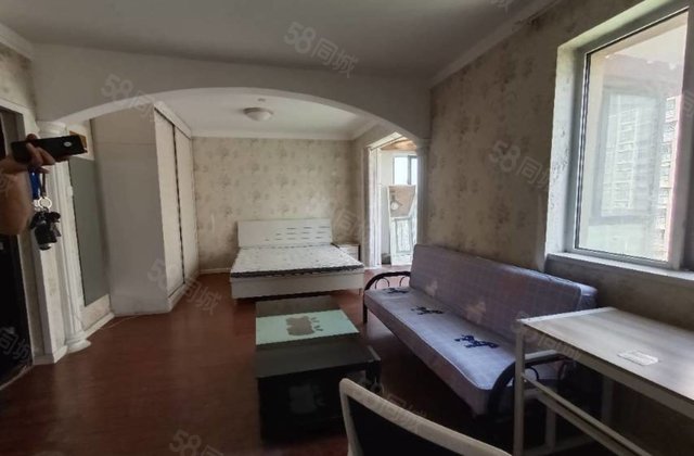 文轩一中附近龙湾东门附近精装一室一厅