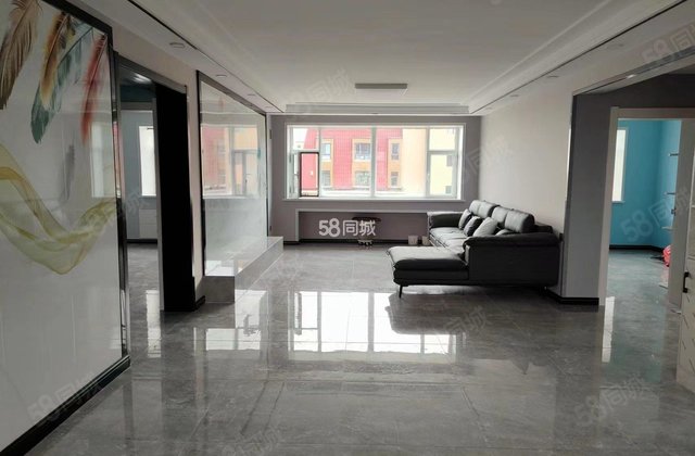 黄金河谷小区6室2厅260㎡145万二手房图片