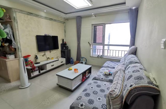 急售荣盛水岸花刚需小三居 中间楼层 商业配套齐全