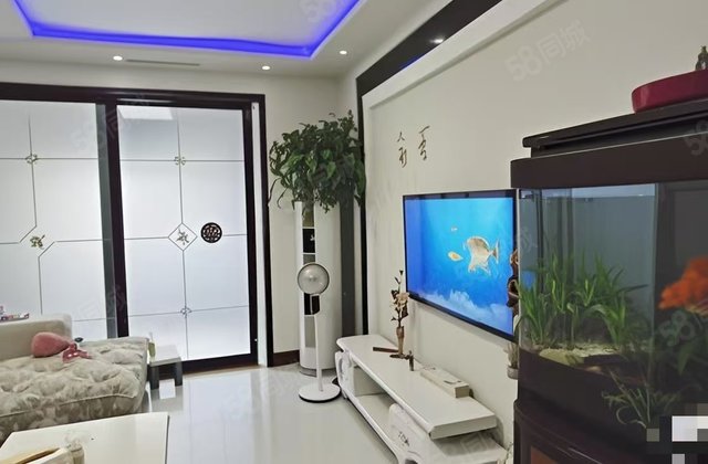 尚东新城邦99平三室二厅一卫送地上车库精装证过五年无大税