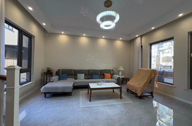 永定河孔雀城六期(颂春园别墅)5室2厅223㎡290万二手房图片