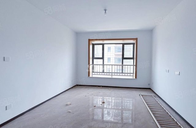 急售！一实验！走一手 康盛园 东边户好楼层送地下室 城市芳华