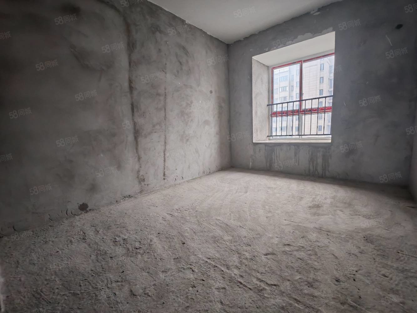 常隆花园3室2厅2卫122㎡南北56.8万