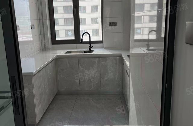 隆晟高新名邸2室1厅85.25㎡39万二手房图片