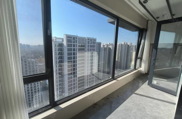 急售 二中文苑 儒辰辰悦 精装三室两卫 双阳台  凤凰楼层