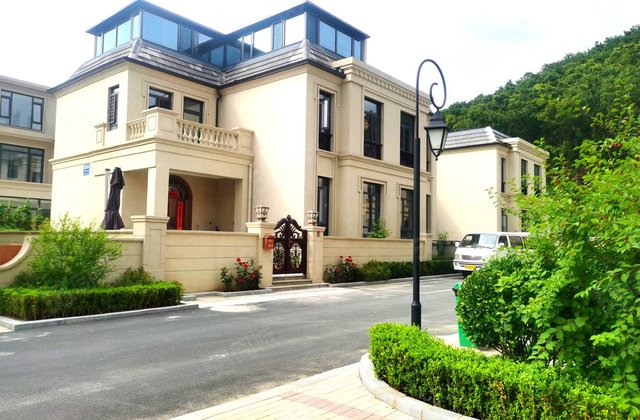 小窑湾地上三层别墅245平独门独院 7中24高中靠山面海大产