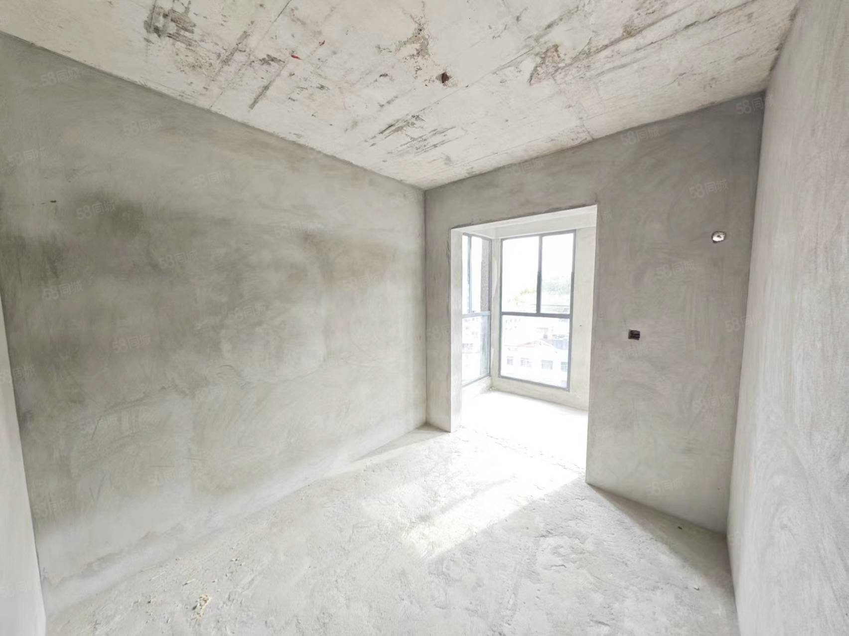 康居家园3室2厅2卫130㎡南北42万