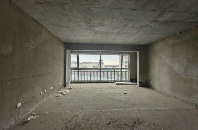 东府大院4室2厅230㎡165万二手房图片
