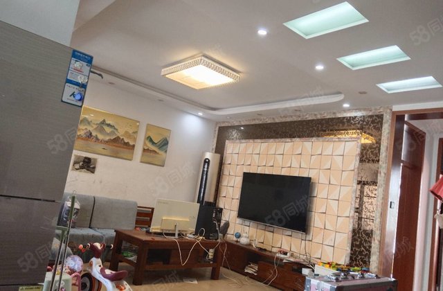 急售，精装修，大三室，桐凤家园，丽景花园，万达附近