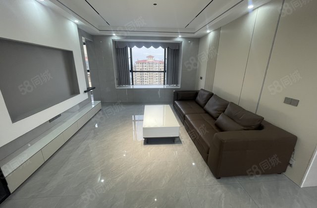 汇丰御园3室2厅133.1㎡62.8万二手房图片