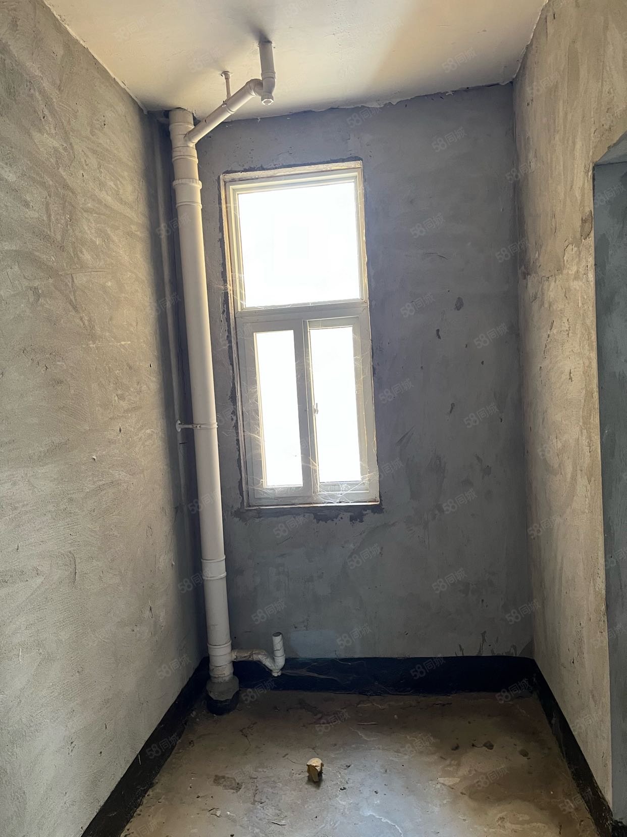 海德公园3室2厅1卫106㎡南北43.8万