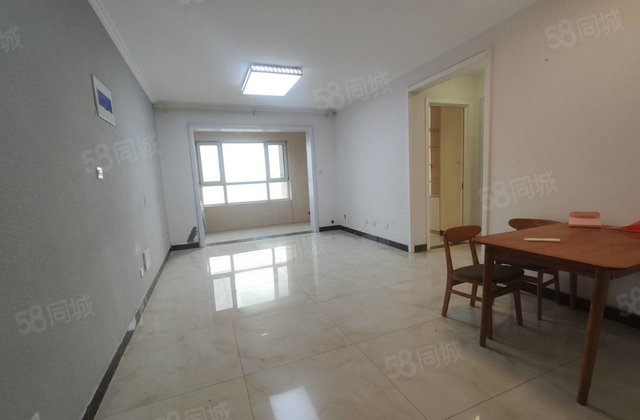 急售！紧邻七中！振兴路  ！精装！随时看房！