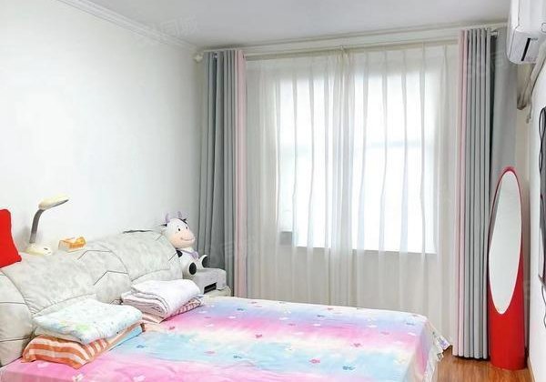 老文轩附近，老一中北邻，三楼，免大税