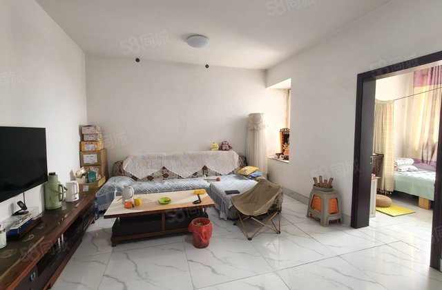 化阳光实验，三里铺风景，金柱月亮湾A区电梯房三室，带车位储。