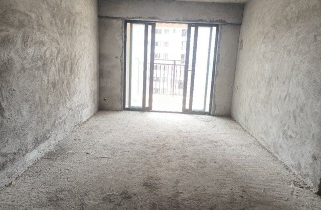 中骏璟峰4室2厅119.48㎡83.8万二手房图片