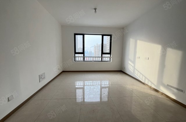 急售城市之尊电梯现房 新房未住 三室两厅两卫边户赠车位储藏室