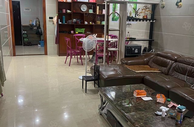 保利上城4室2厅140.17㎡138万二手房图片