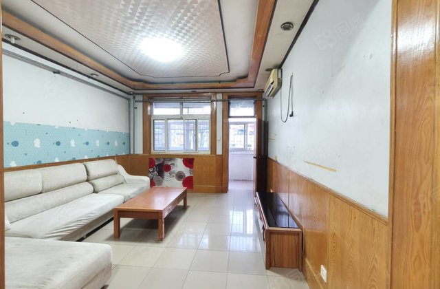 急售兴华西路~单位家属院~39万39万~中间楼层~看房有钥匙