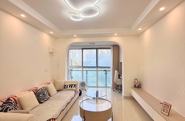 金阳易诚国际2室2厅78.32㎡118万二手房图片