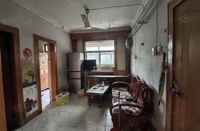 闸口文轩外国语多层2楼，73平68万免大叔看房方便