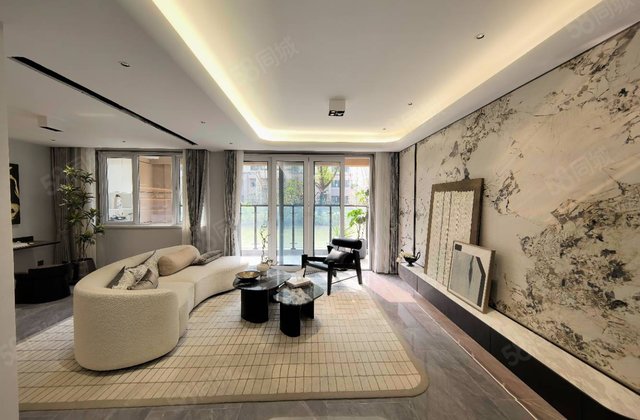 天嘉湾花苑3室2厅128㎡68万二手房图片