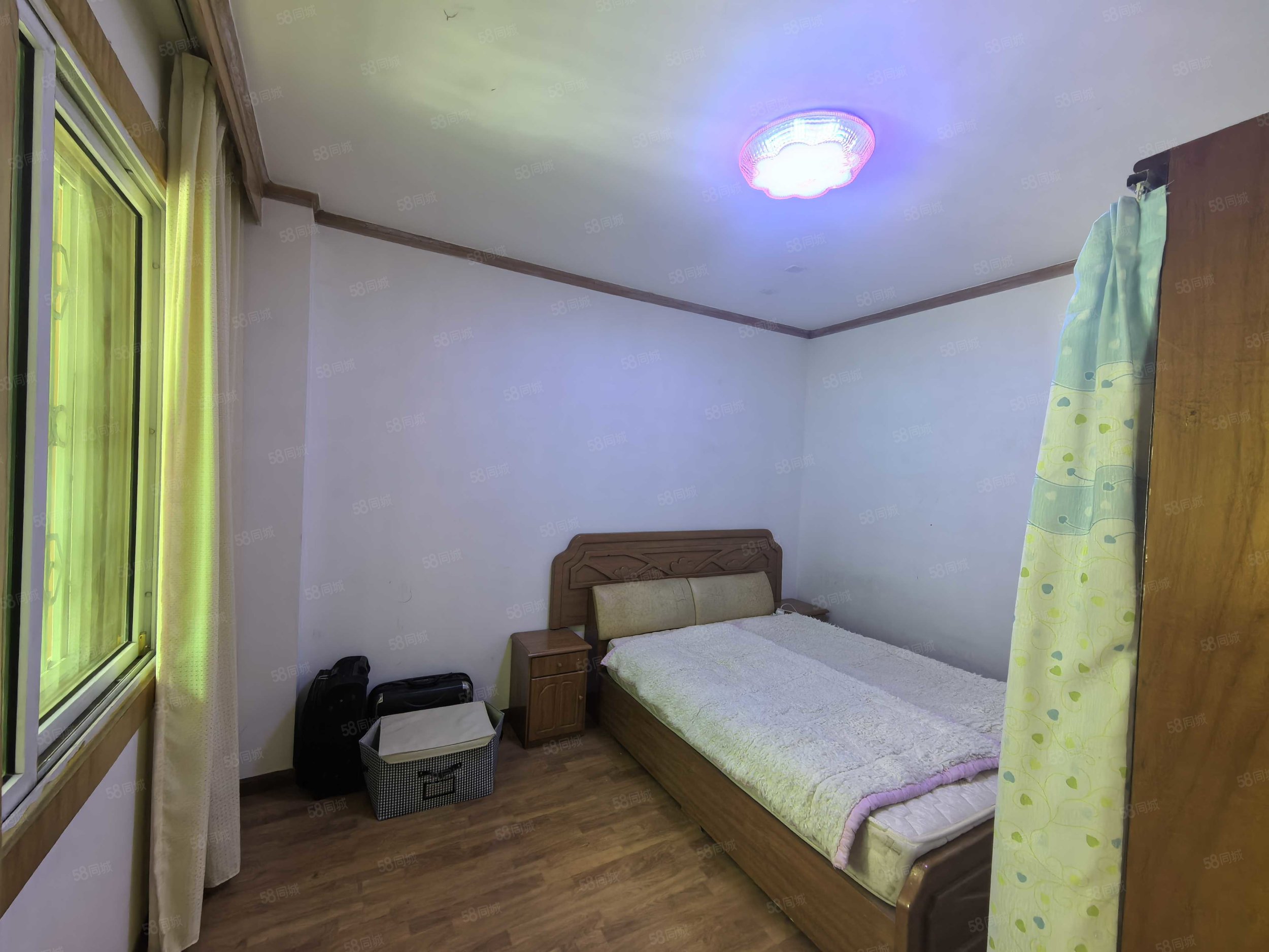 马尔康市税务局家属院3室2厅1卫129.76㎡南87万