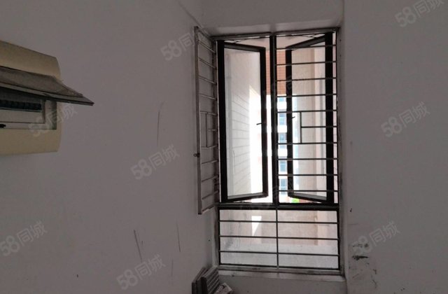 华馨花园2室2厅74.83㎡38万二手房图片