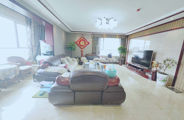 月亮湾颐馨园和馨园精装三室电梯洋房