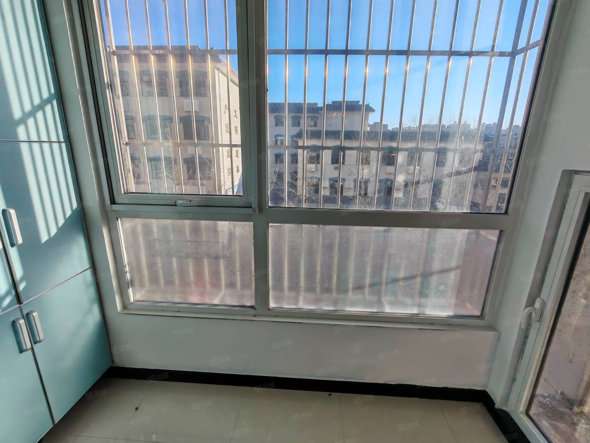 欣藝景園2室1廳1衛(wèi)88.81㎡南北390萬(wàn)