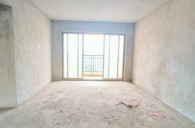中恒广场4室2厅116.73㎡56.8万二手房图片