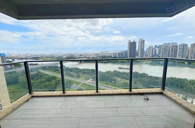 龙光玖龙湾4室2厅170.85㎡240万二手房图片