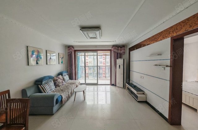 边户，中间楼层，免大税，性价比很高，看房很方便，急售随时看房