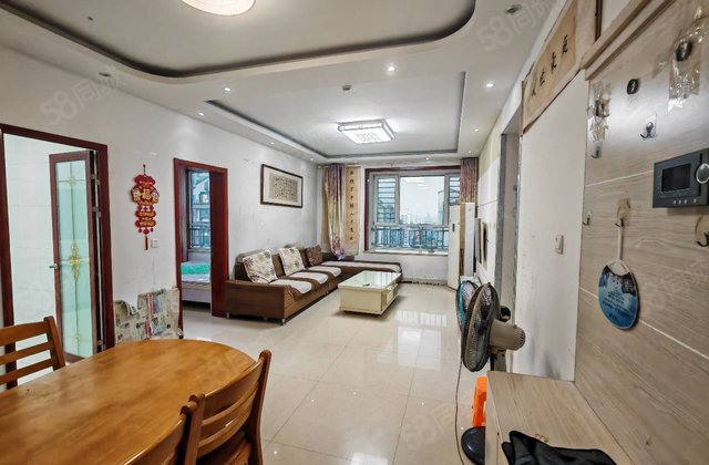 2020年大学城三室小A区 东边户带储藏室免大税可按揭随时看