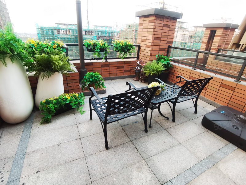 精美叠墅|海伦堡准现房|单价七千起|南北双露台|近产业园