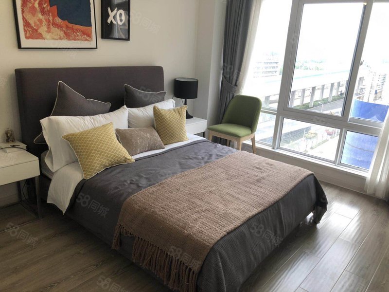 北城中央 可上学 万达旁边 光明金座 地铁口高架口