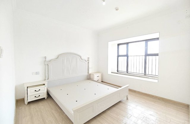 新出！碧桂园翡丽湾 精装四室 送车位 免大税 儒辰辰悦 二中