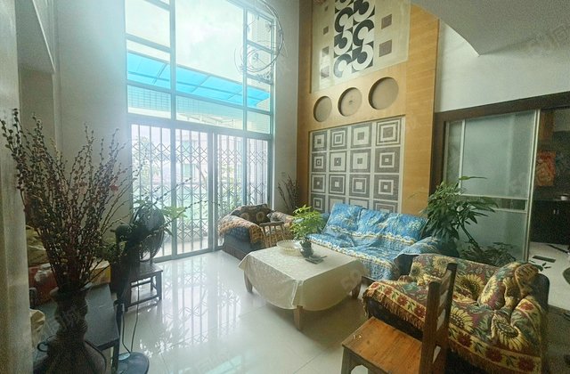 中南海晖园4室2厅180.16㎡228万二手房图片