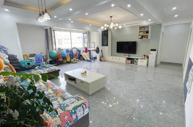 城投绿叶4室2厅160㎡56.8万二手房图片