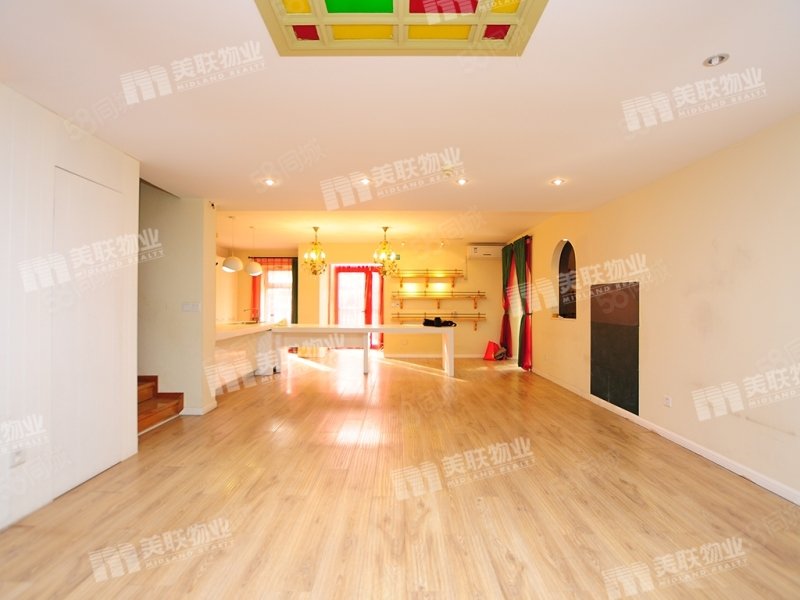 歐陸苑4室2廳3衛(wèi)200.14㎡南北1499萬(wàn)