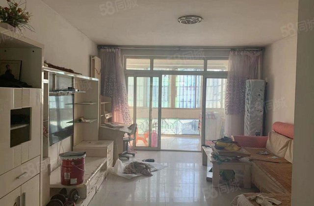 阳光 实验 鸿顺花园 三楼 可做三室 价钱可谈