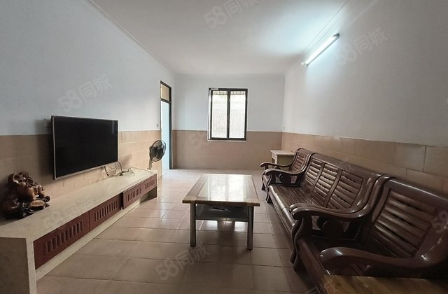 迎宾三街83号大院4室2厅113㎡32万二手房图片