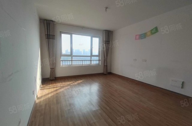 外国语电梯房民生凤凰城东边户车位和储藏室