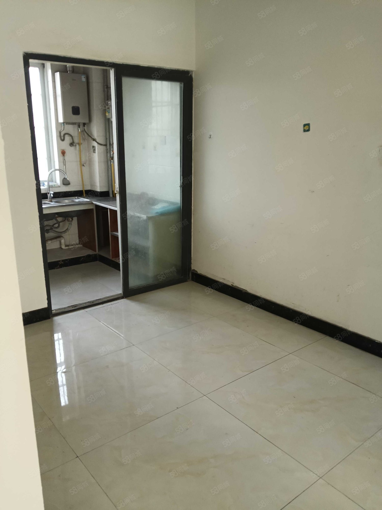 锦谯名苑3室2厅1卫106㎡南42.8万