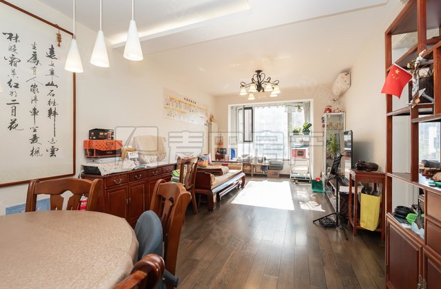 中国铁建国际城2室1厅77.04㎡630万二手房图片