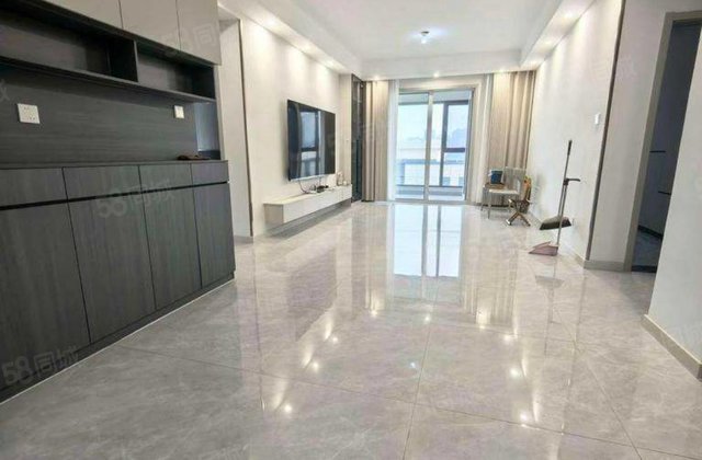 房东急售！  40万！财信水城印象 ！电梯洋房！ 带车储！