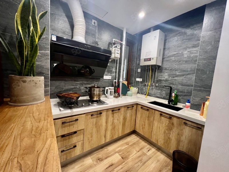 【10图】上善颐园沁芳园电梯好楼层79平20万精装满两年南北通透两室