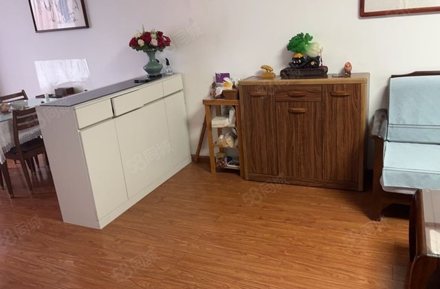 ! 板楼 近医院 南向采光好 商业配套齐全 有电梯 随时可看